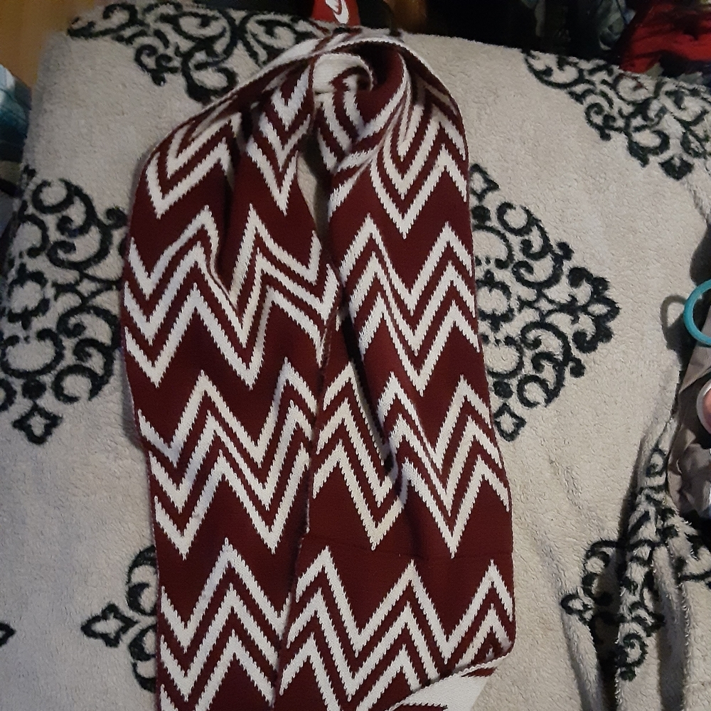UNA TALLA Scarf